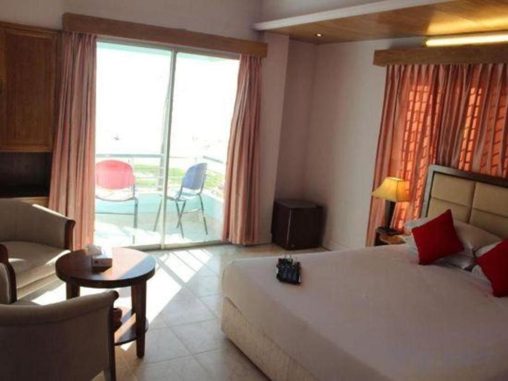 Hotel Sea Crown Cox's Bazar Extérieur photo