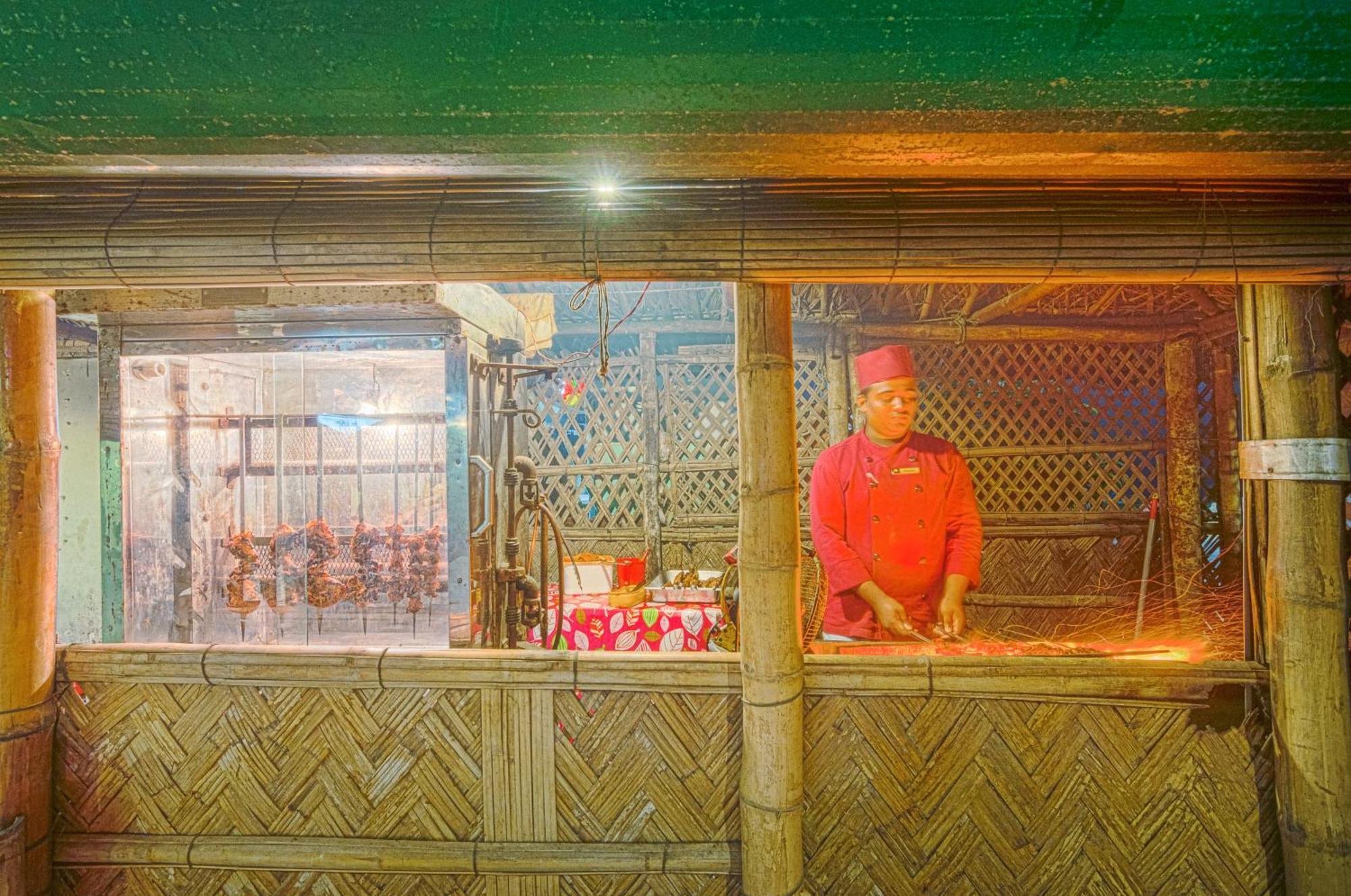 Hotel Sea Crown Cox's Bazar Extérieur photo